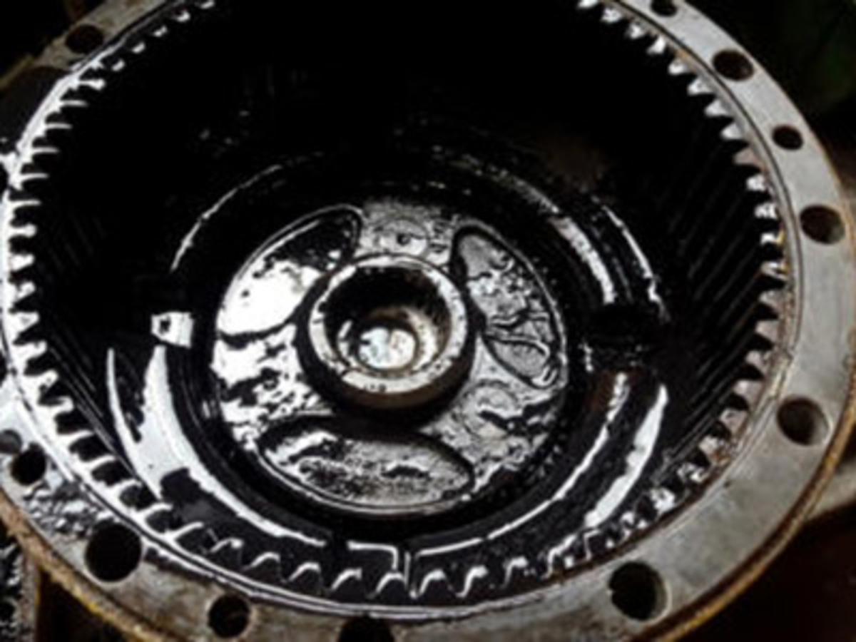 Sale of original and / or marketing spare parts